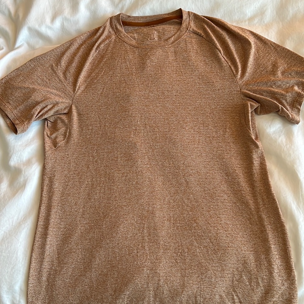 Lululemon license to train shirt